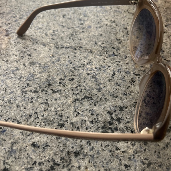 Tom Ford Monica TF429F Sunglasses Gray - Picture 2 of 8